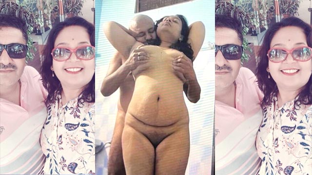 Desi Hot Couple Sex Screaming And Moaning Video’s