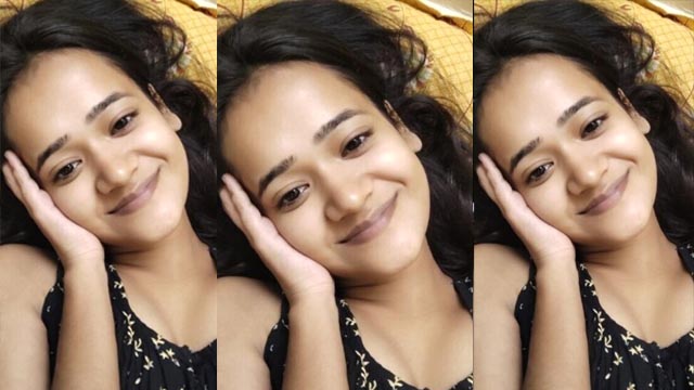 Slim Indian Girlfriend Riding Moaning Porn Video