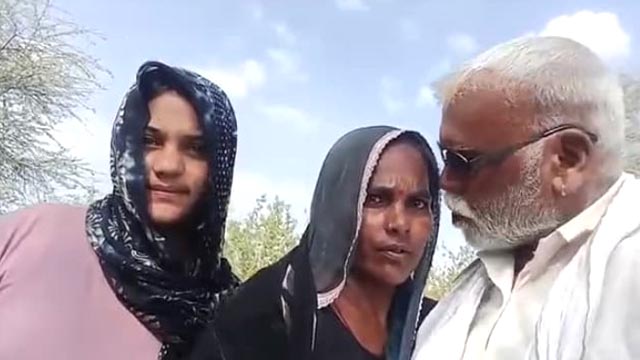Old Man Mature Two Aunty Enjoying Sex Outdoor
